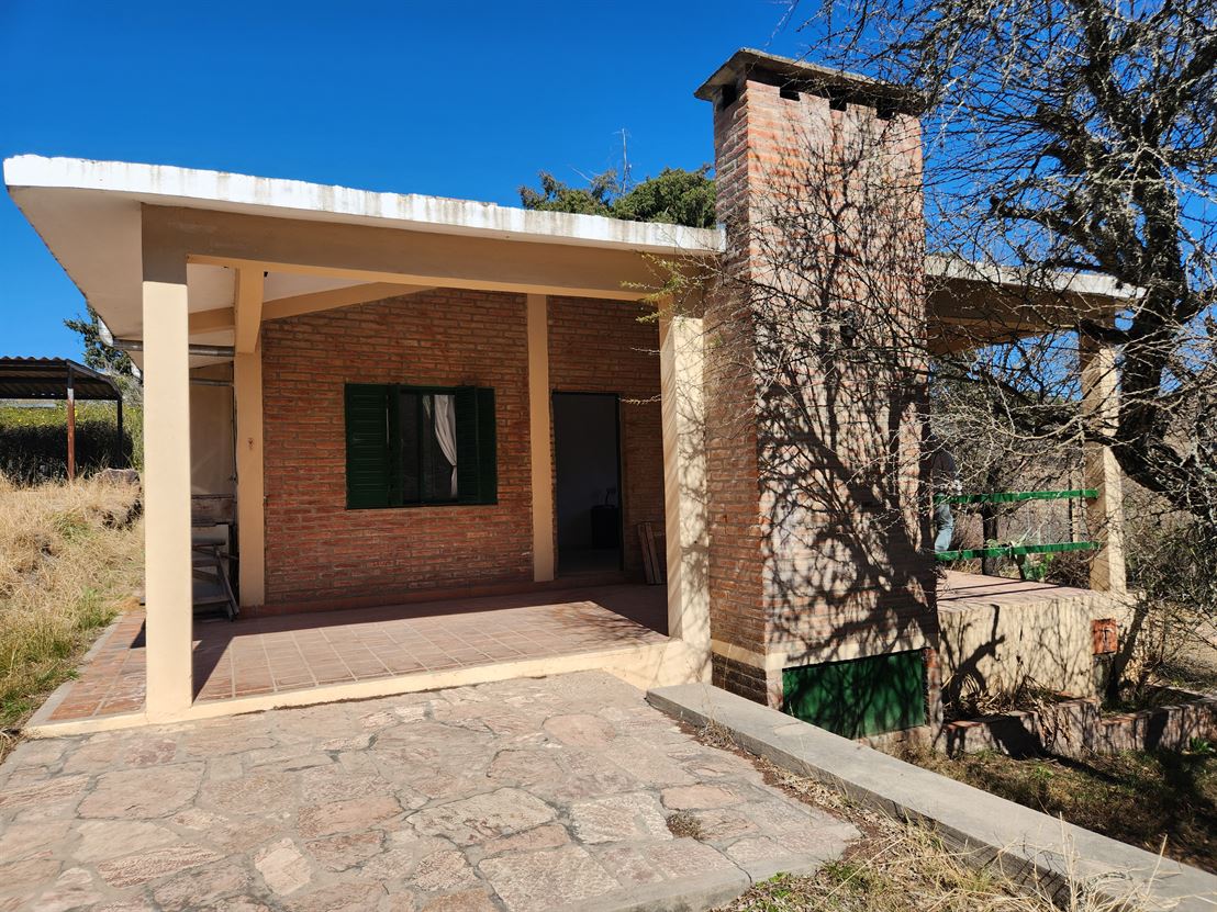 Hermosa casa frente al río en Estancia Vieja