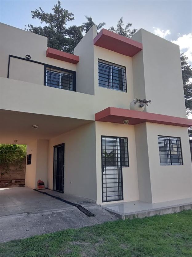 Amplio Duplex con parque y piscina
